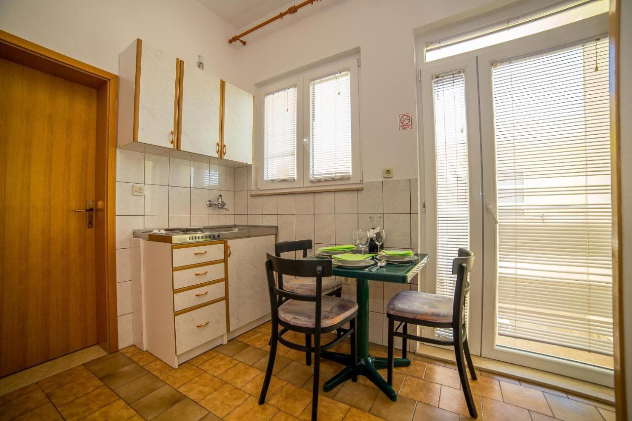 Apartments Emil Lokva Rogoznica Kültér fotó